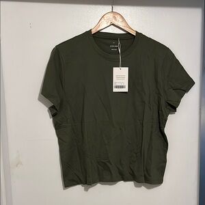 Everlane organic box-cut tee (no pocket), color- Kalamata (olive green) XL